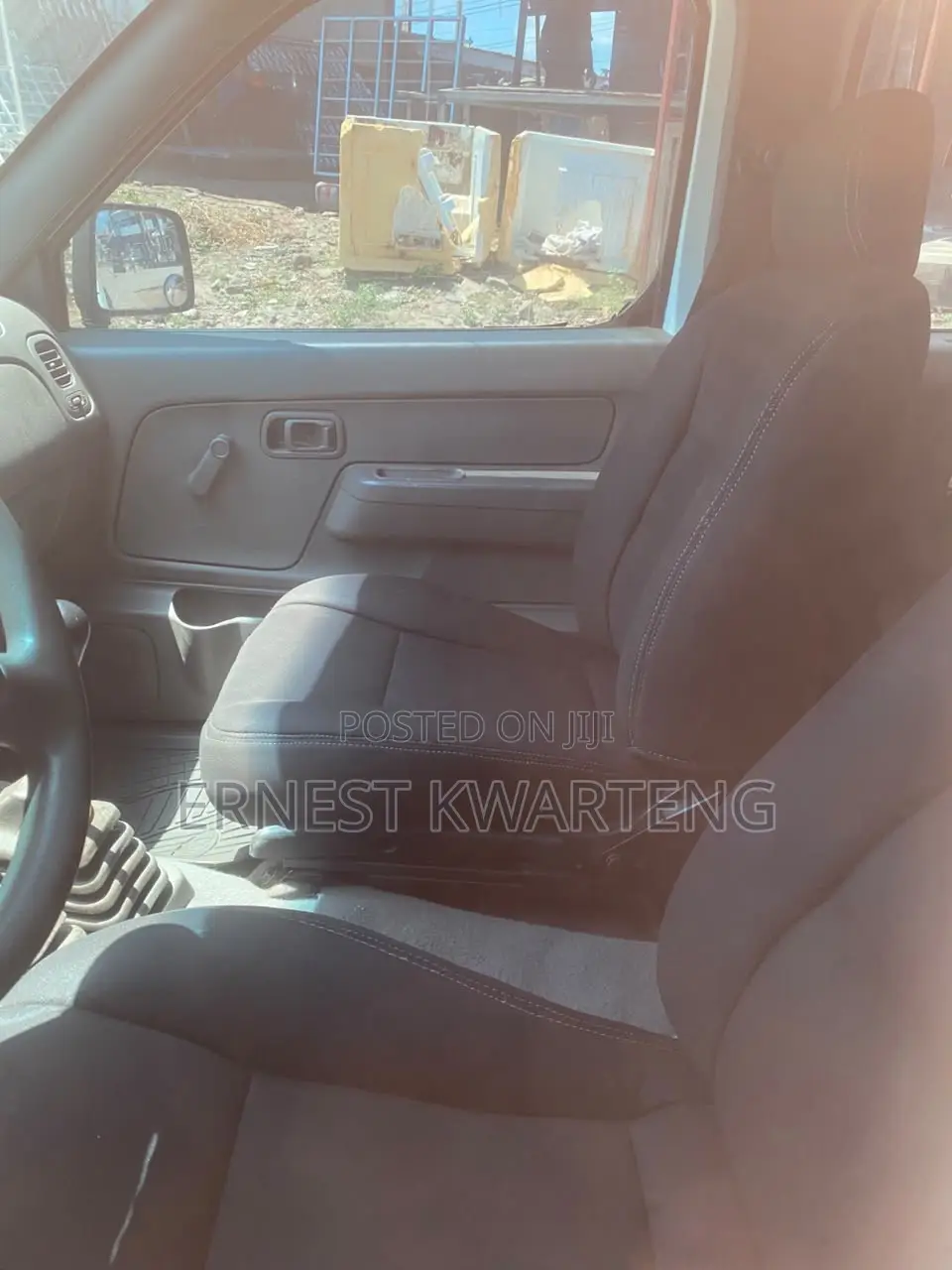 Nissan Hardbody 2014 White
