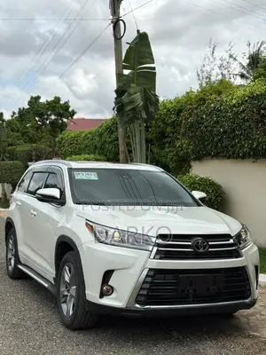 Toyota Highlander XLE 2019 White