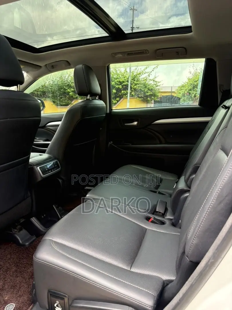Toyota Highlander XLE 2019 White