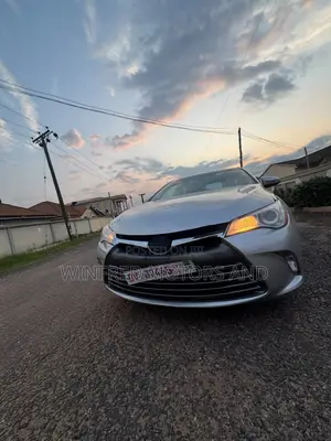 Toyota Camry LE 4dr Sedan (2.5L 4cyl 6A) 2015 Gray