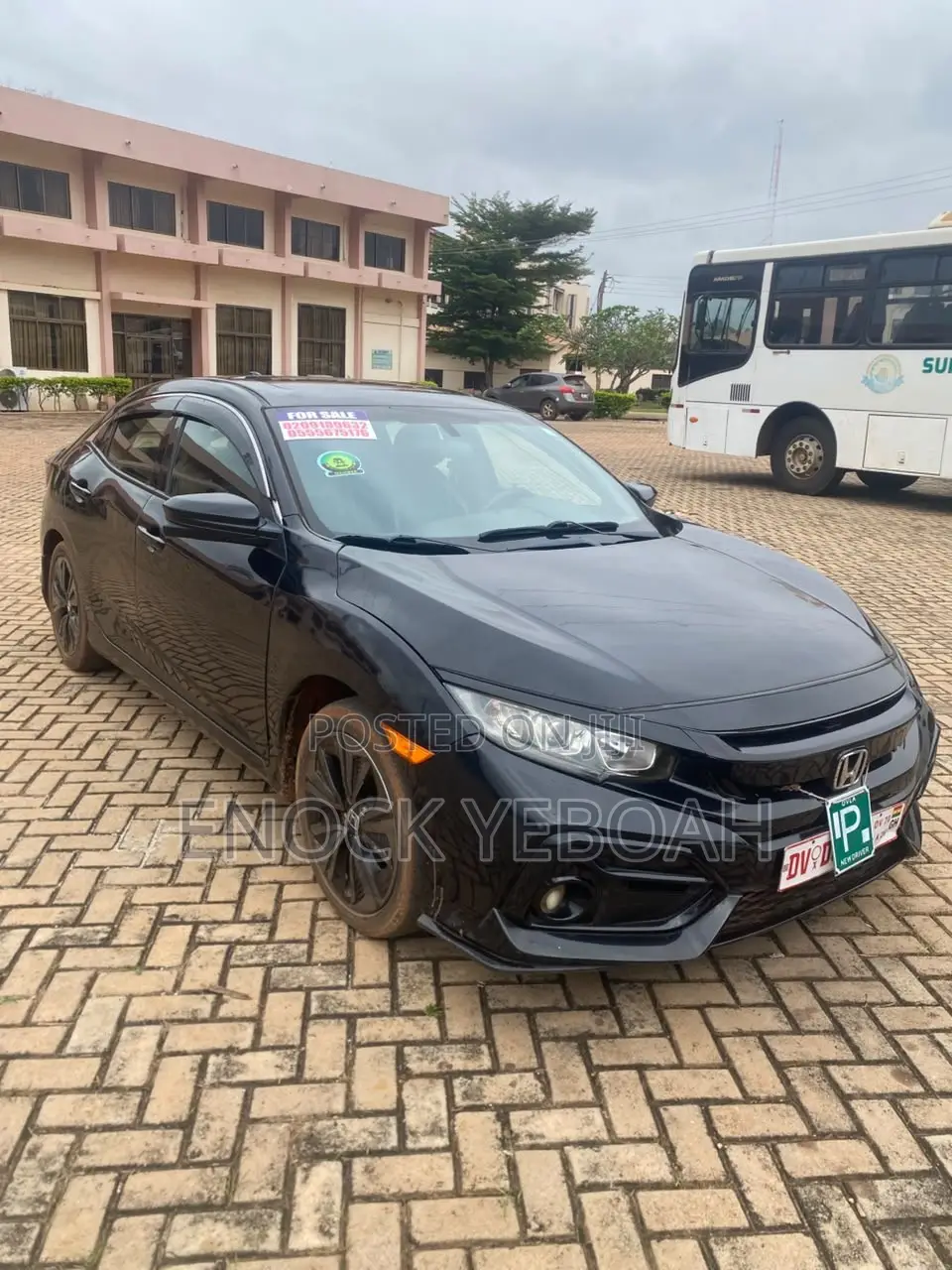 Honda Civic EX 4dr Hatchback (1.5L 4cyl) 2017 Black