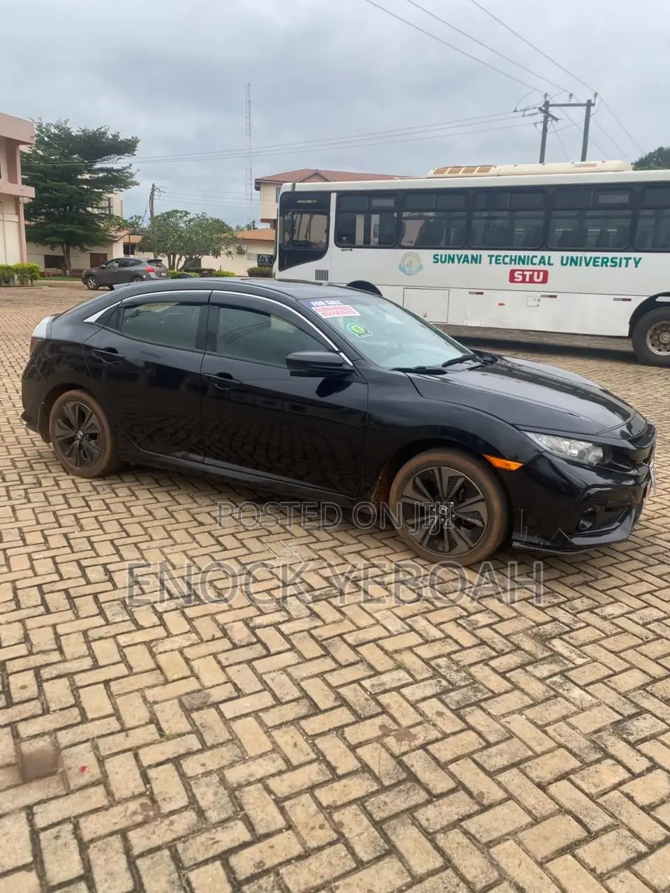 Honda Civic EX 4dr Hatchback (1.5L 4cyl) 2017 Black