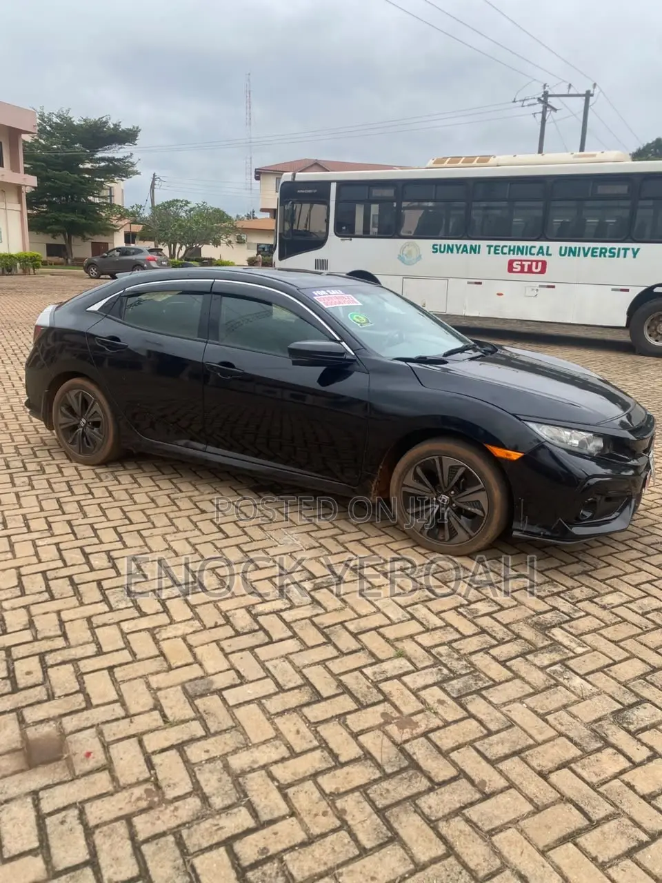Honda Civic EX 4dr Hatchback (1.5L 4cyl) 2017 Black