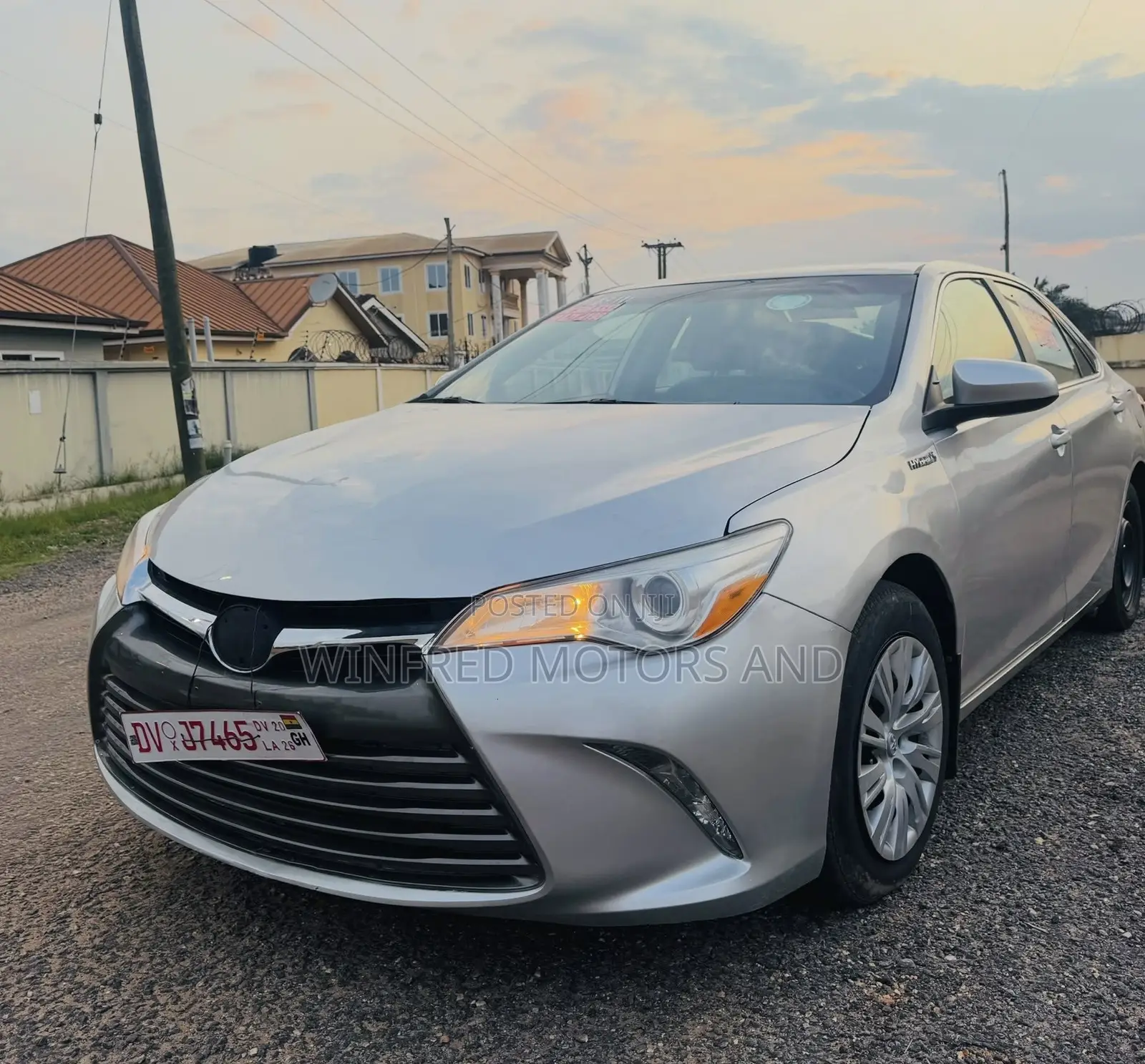 Toyota Camry LE 4dr Sedan (2.5L 4cyl 6A) 2015 Gray