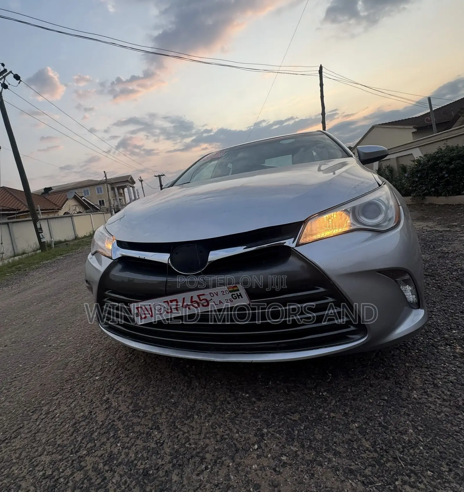 Toyota Camry LE 4dr Sedan (2.5L 4cyl 6A) 2015 Gray