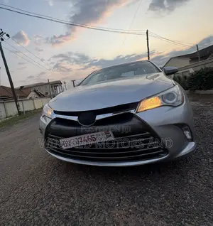 Toyota Camry LE 4dr Sedan (2.5L 4cyl 6A) 2015 Gray