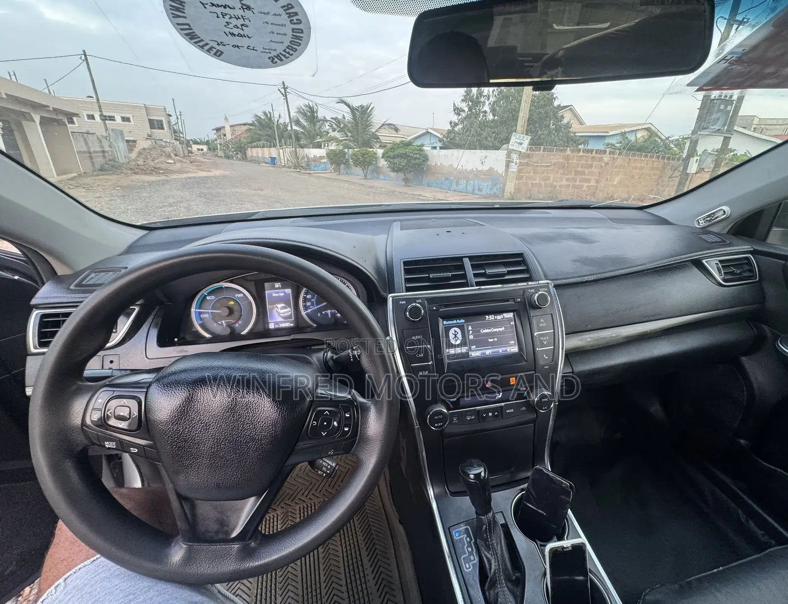 Toyota Camry LE 4dr Sedan (2.5L 4cyl 6A) 2015 Gray