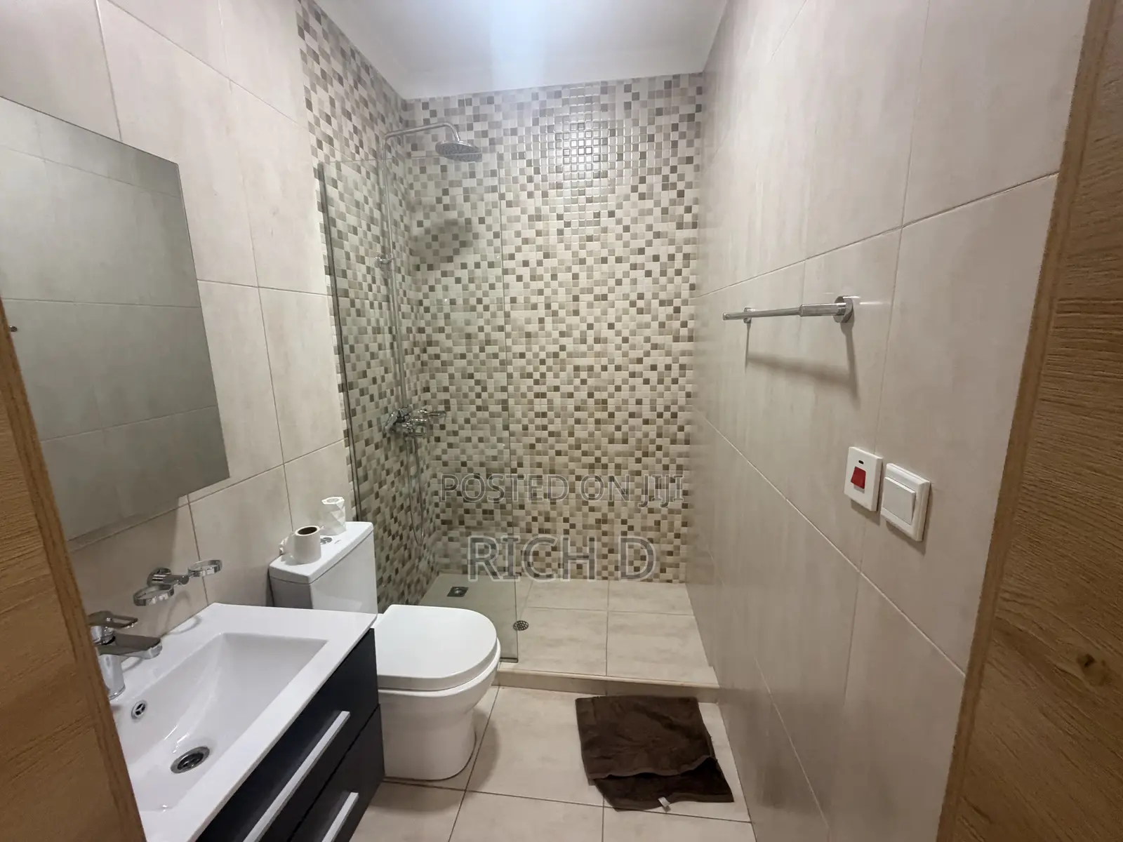 Furnished 3bdrm House in The Greens Estate, Community 25 for rent