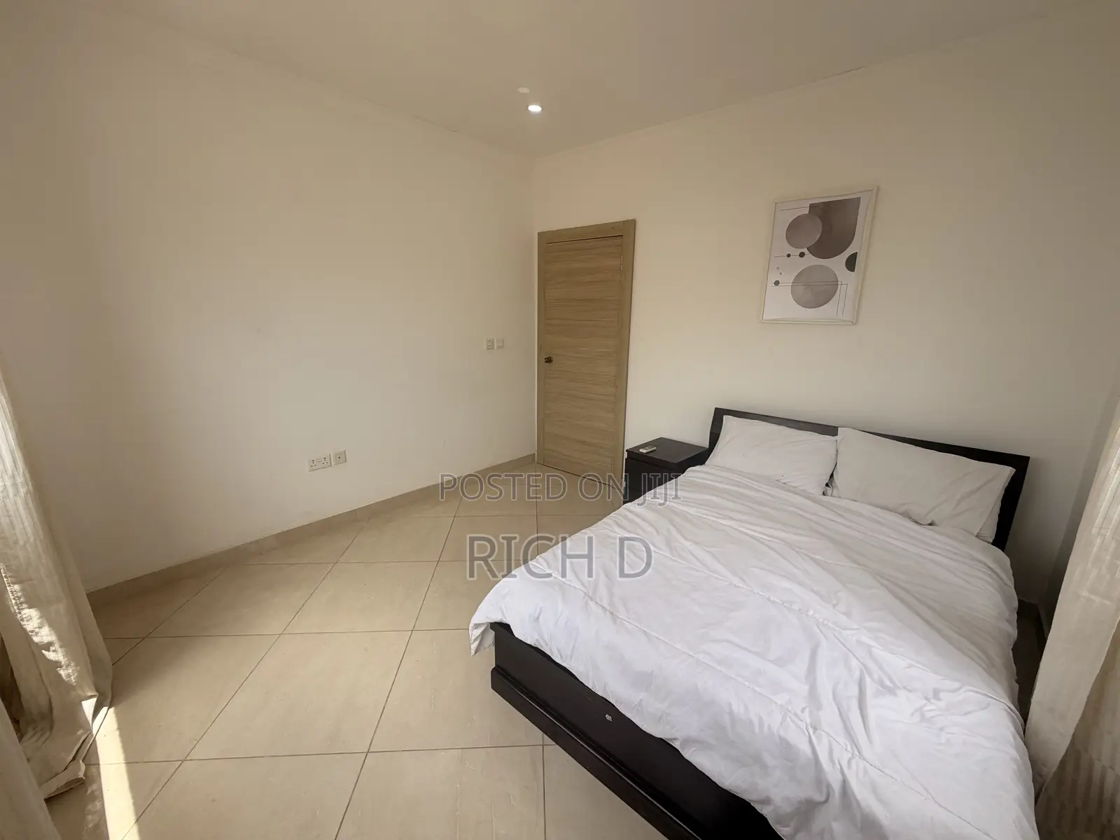 Furnished 3bdrm House in The Greens Estate, Community 25 for rent