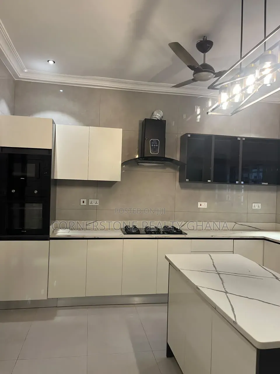 5bdrm House in Ghana Flag for rent