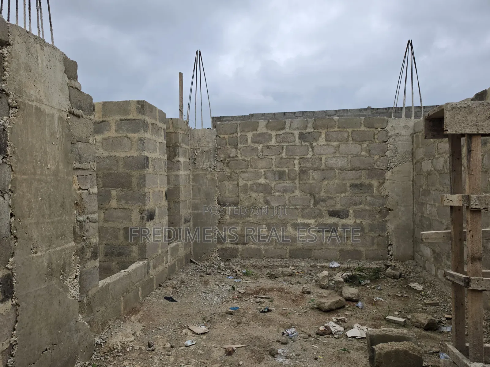 4bdrm House in Fredimens Real, Afigya-Kwabre for Sale