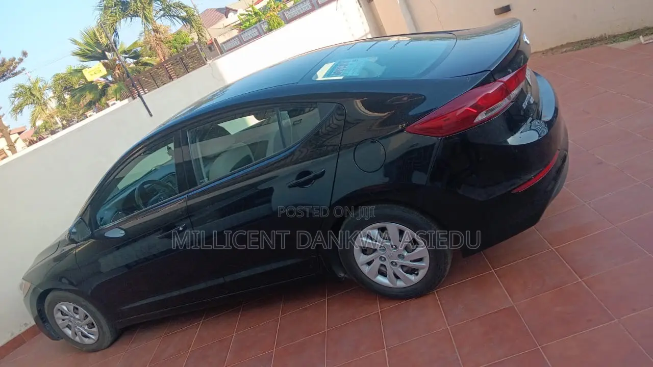 Hyundai Elantra 2018 Black