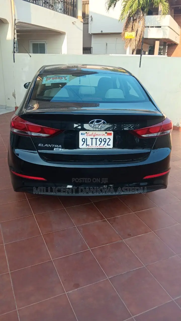 Hyundai Elantra 2018 Black