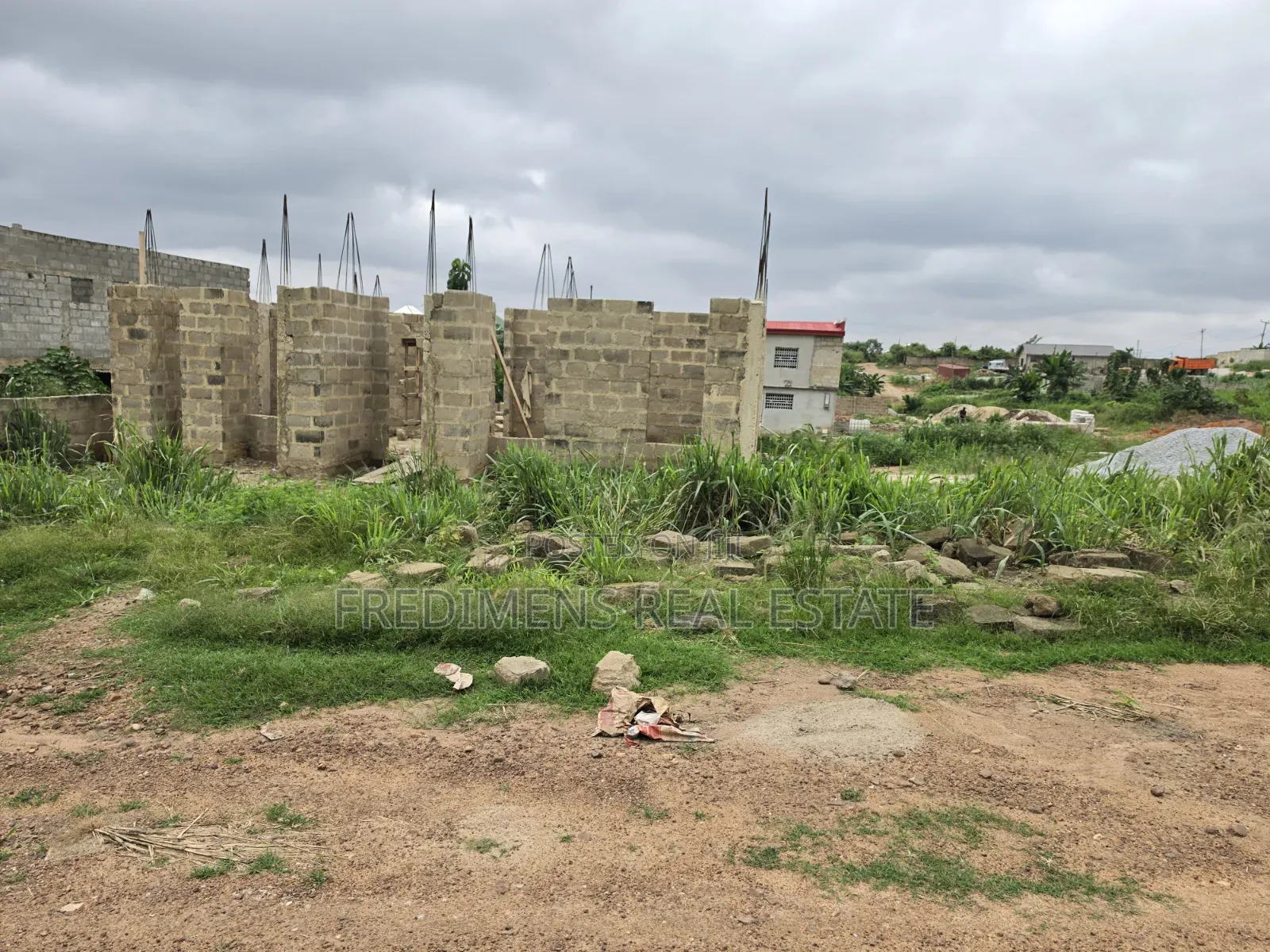 4bdrm House in Fredimens Real, Afigya-Kwabre for Sale