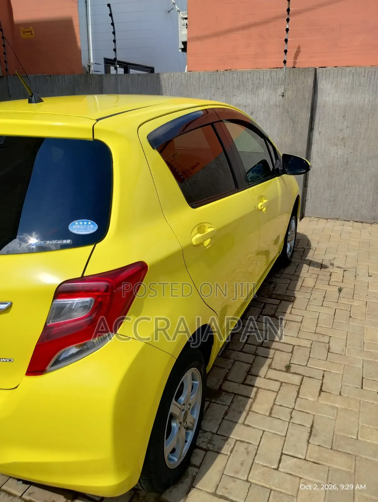 Toyota Vitz 1.3 AWD 5dr 2015 Yellow