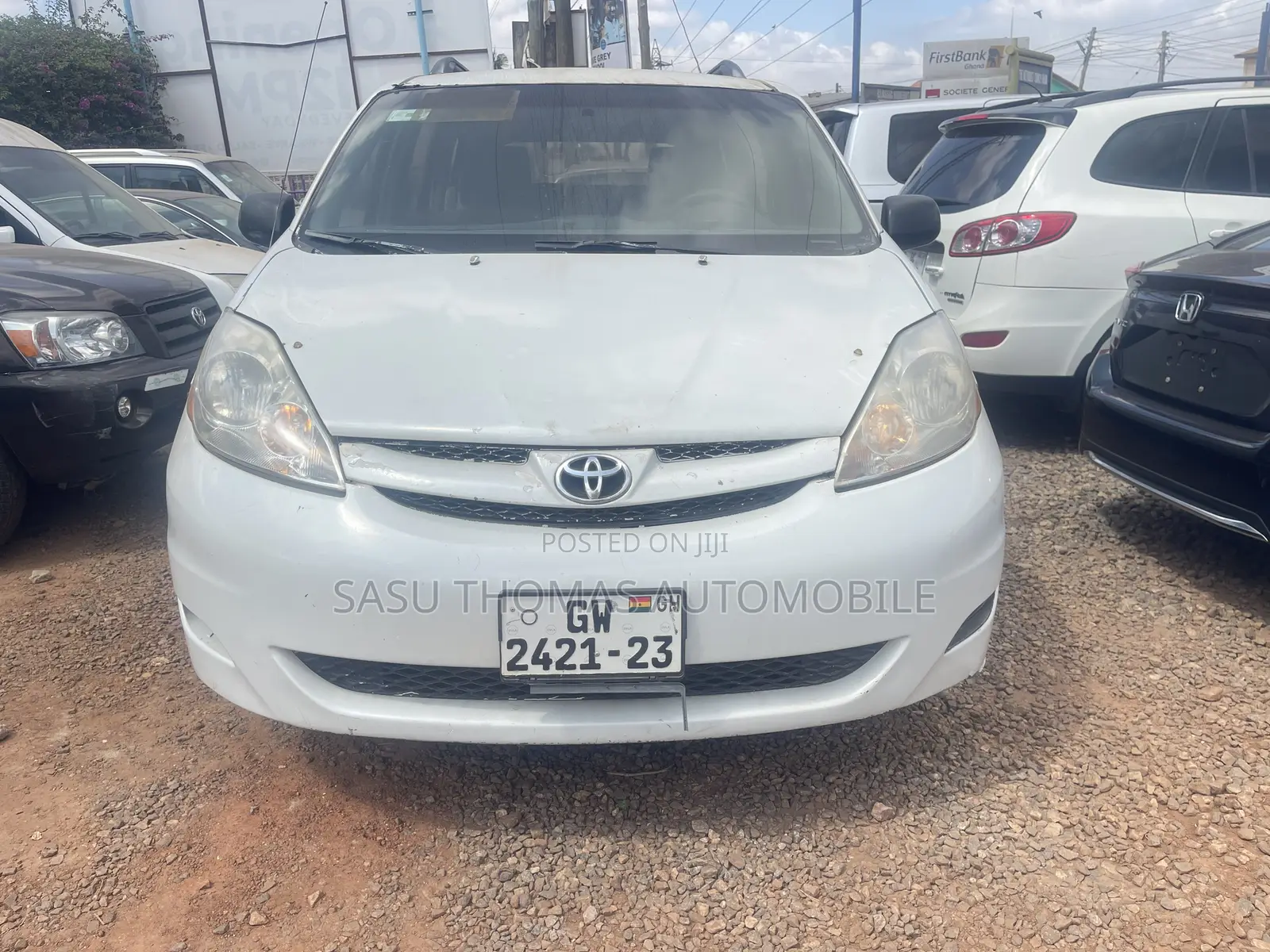 Toyota Sienna 2010 White