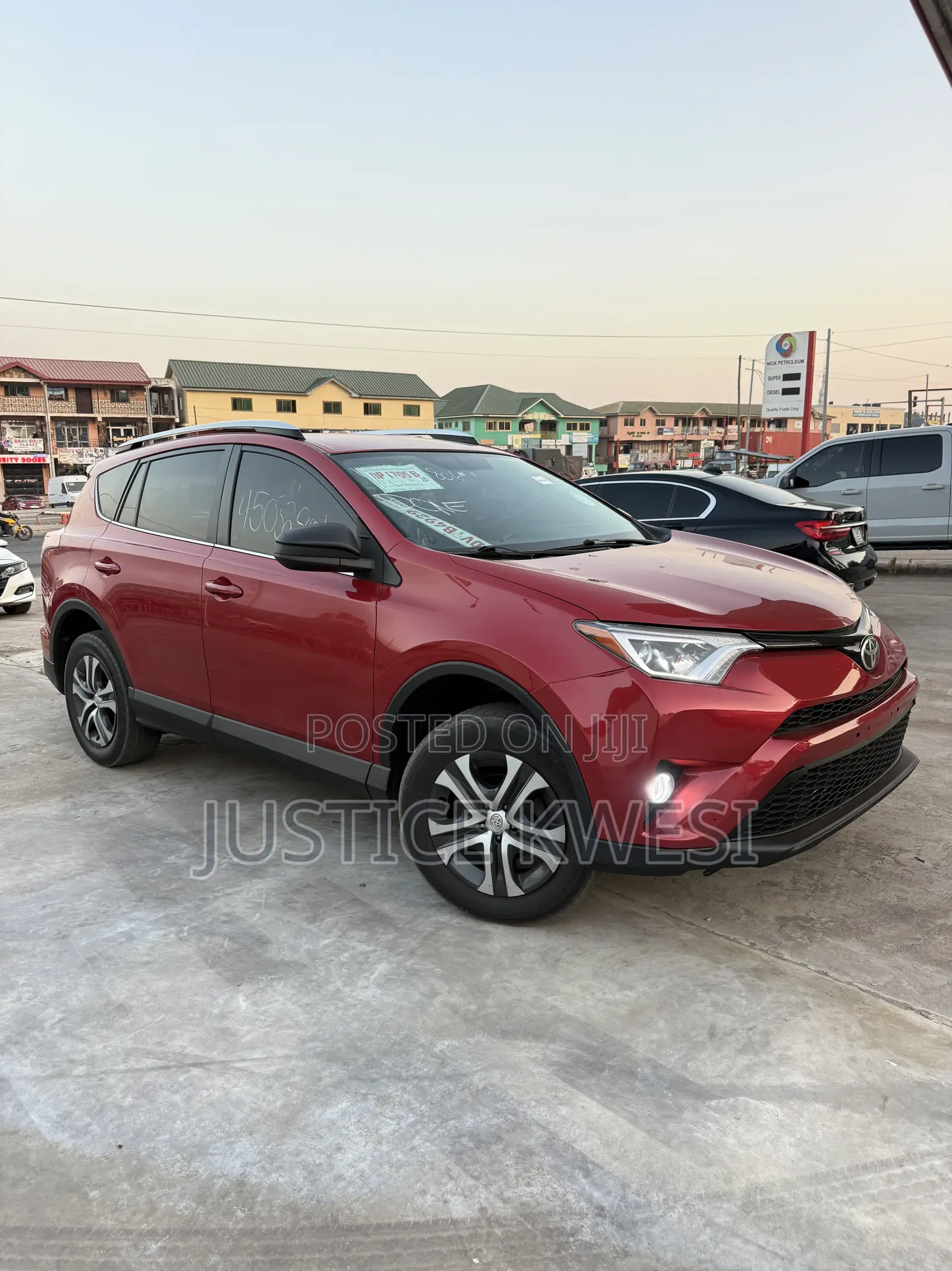 Toyota RAV4 LE AWD (2.5L 4cyl 6A) 2016 Red