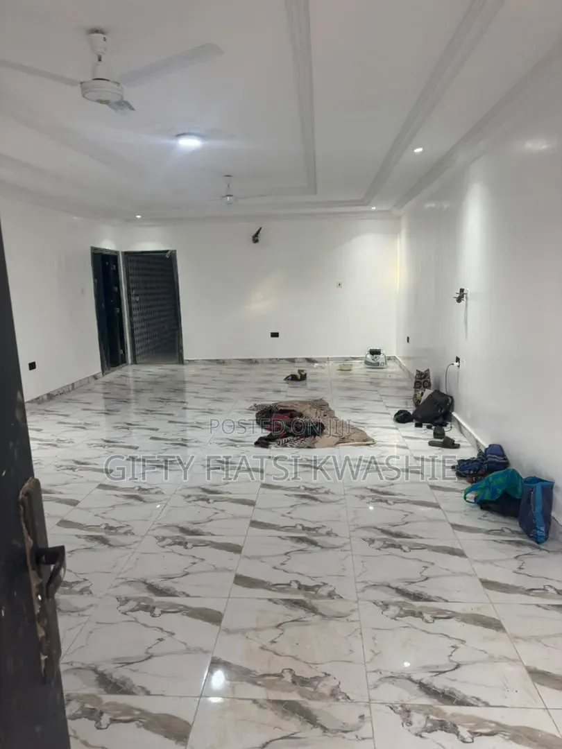 3bdrm Apartment in Santtasi Star, Kumasi Metropolitan for rent