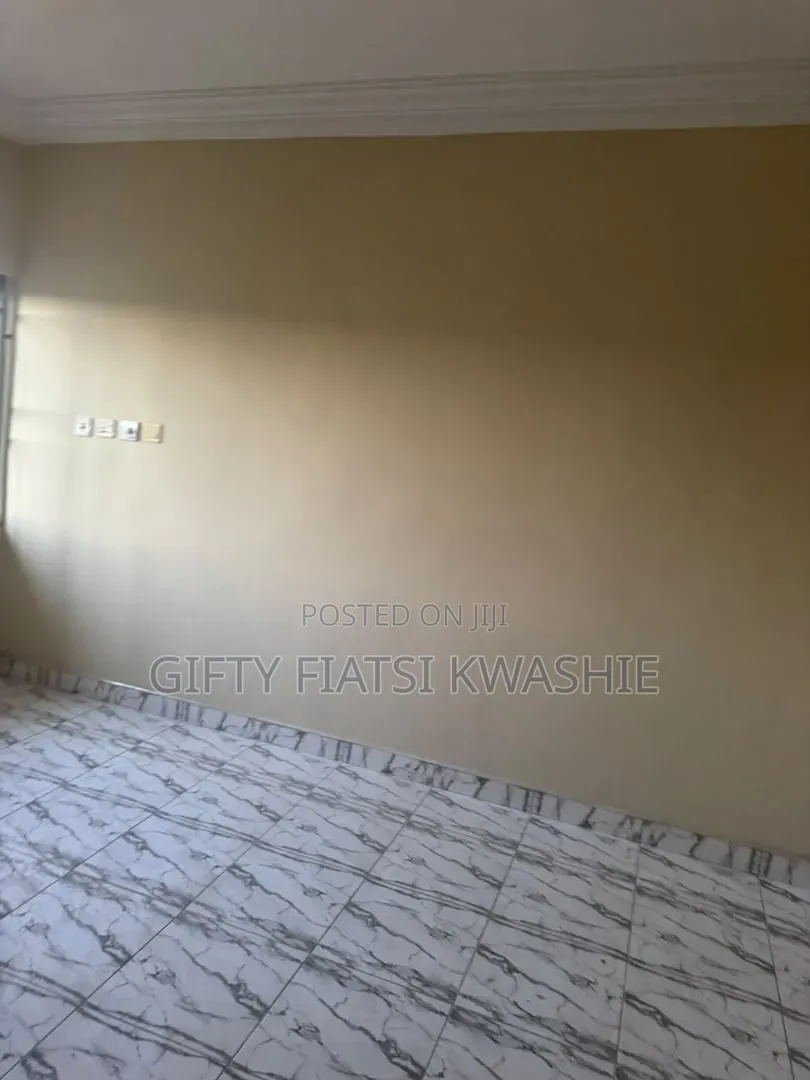 3bdrm Apartment in Santtasi Star, Kumasi Metropolitan for rent