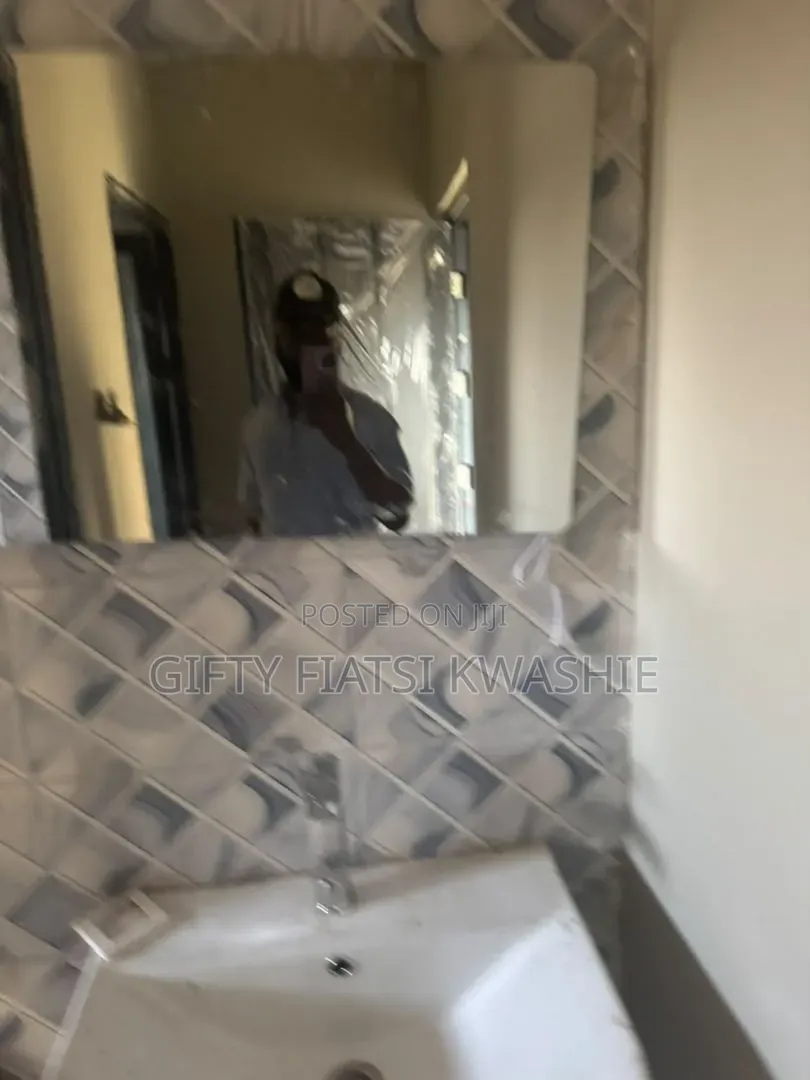 3bdrm Apartment in Santtasi Star, Kumasi Metropolitan for rent