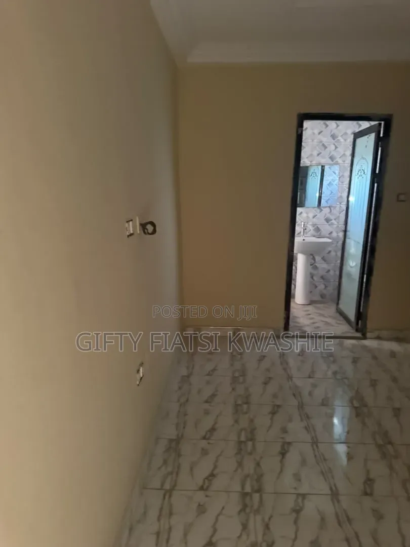 3bdrm Apartment in Santtasi Star, Kumasi Metropolitan for rent