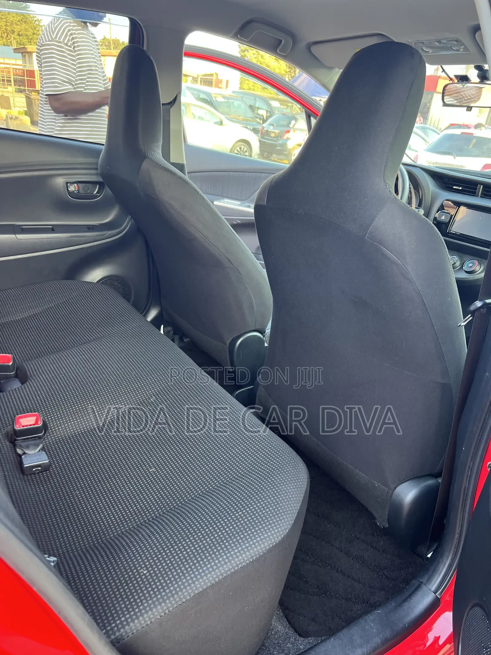 Toyota Vitz 1.3 AWD 5dr 2015 Red