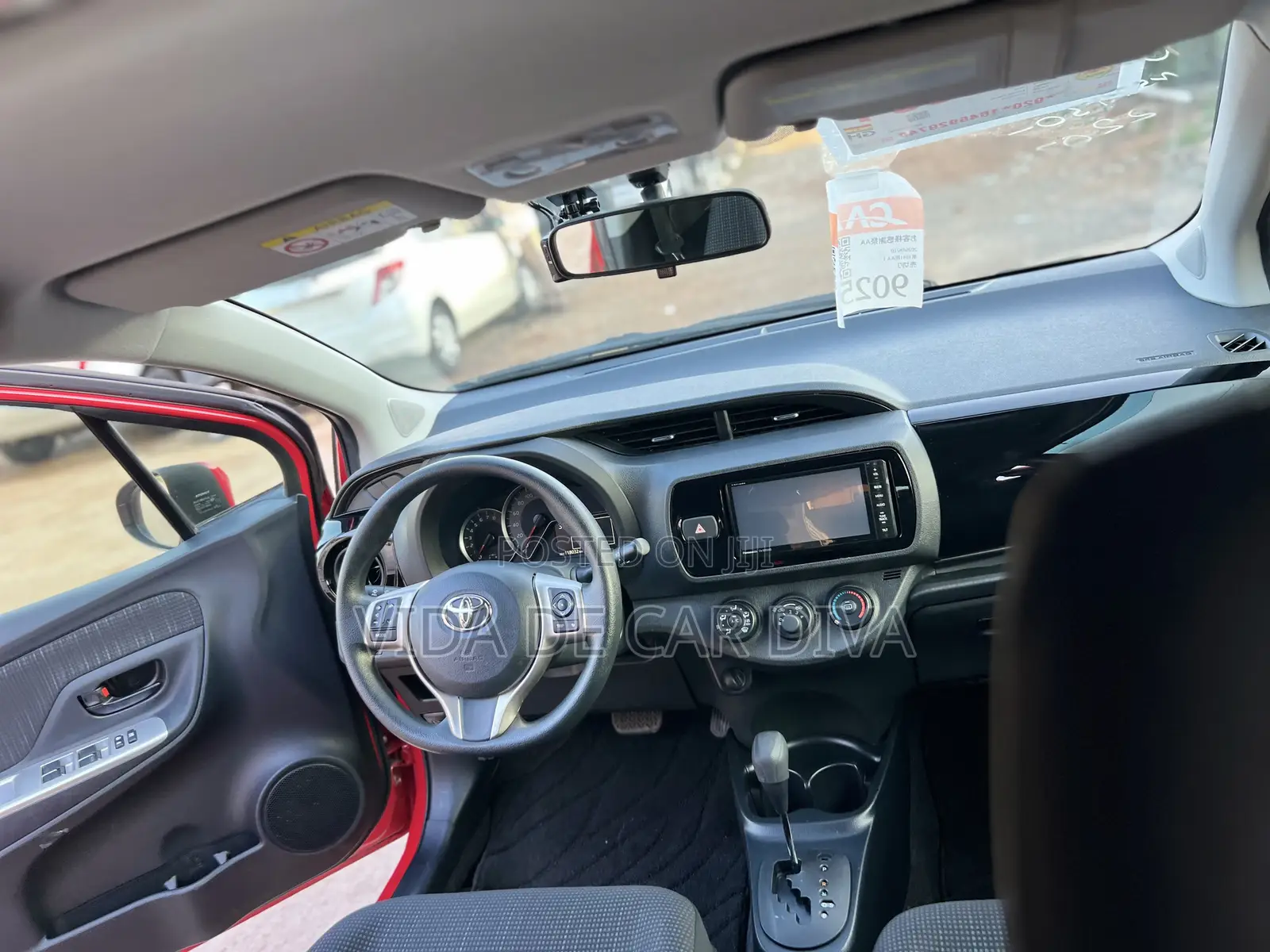 Toyota Vitz 1.3 AWD 5dr 2015 Red