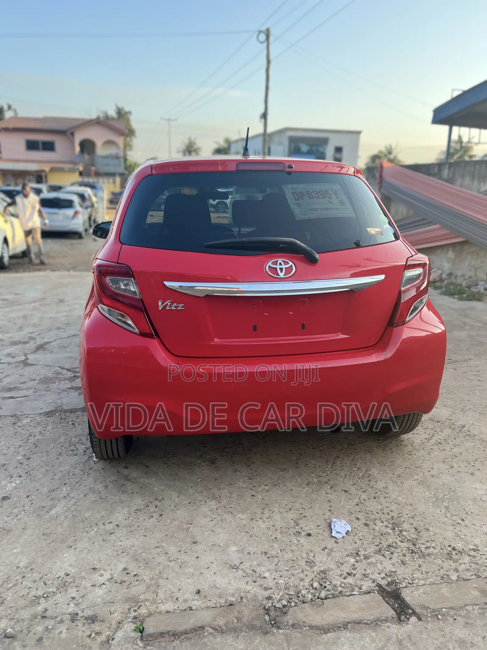 Toyota Vitz 1.3 AWD 5dr 2015 Red
