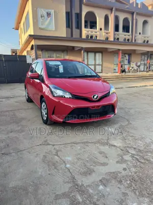 Toyota Vitz 1.3 AWD 5dr 2015 Red