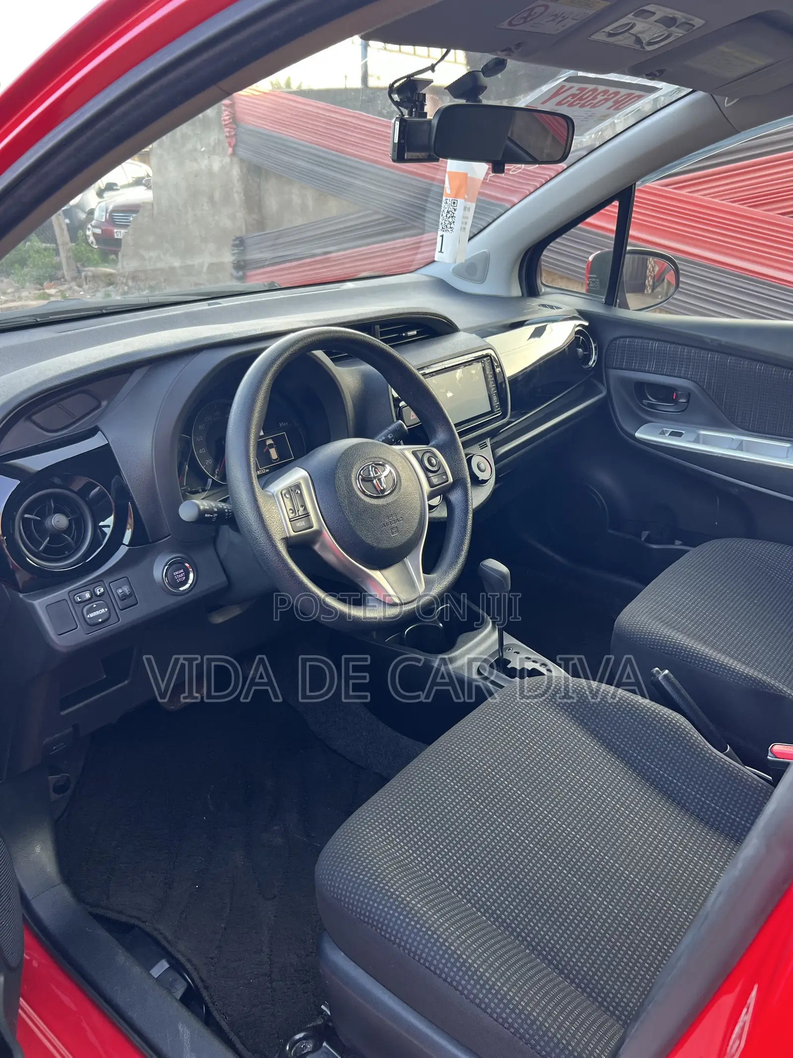 Toyota Vitz 1.3 AWD 5dr 2015 Red