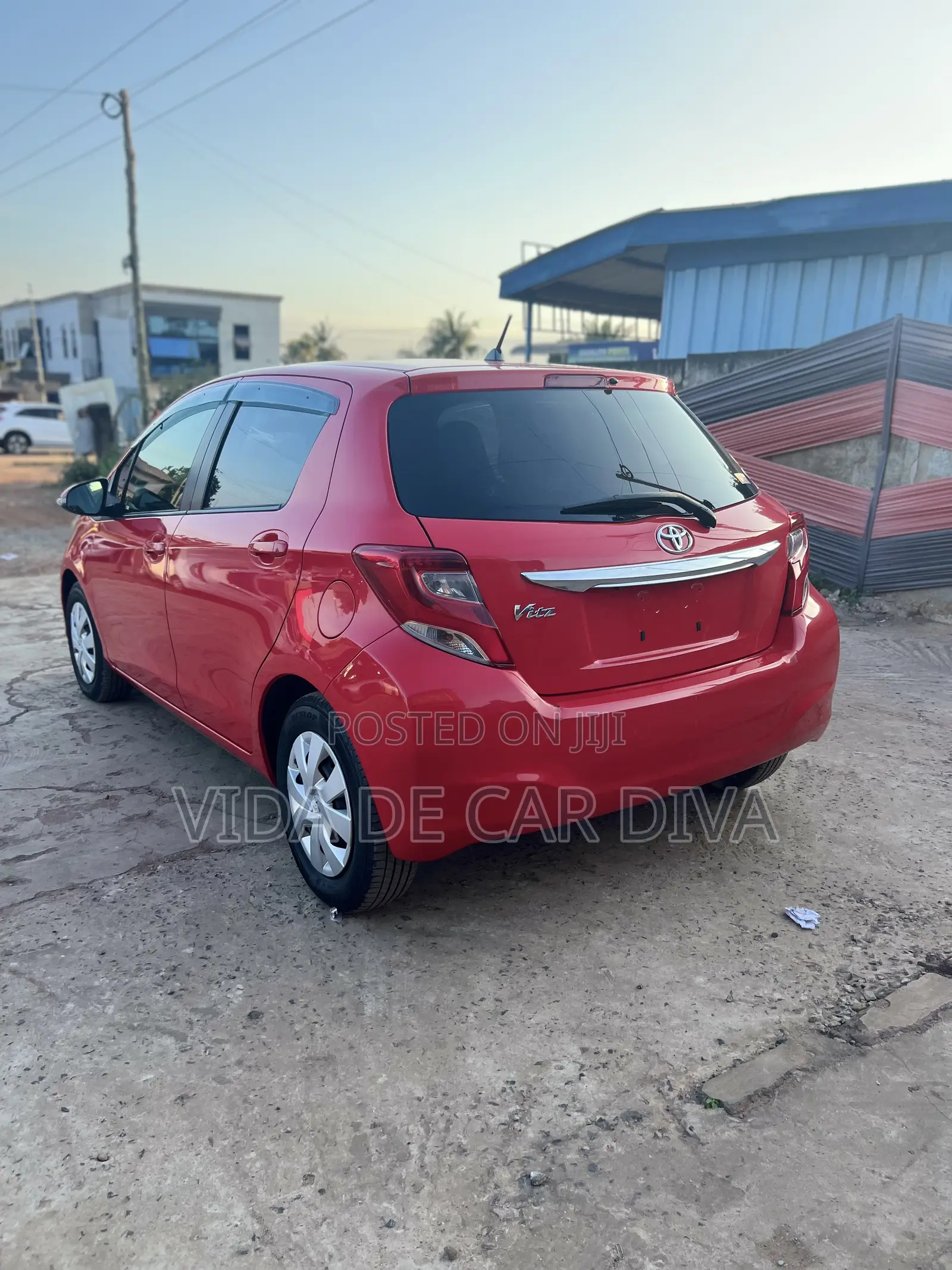 Toyota Vitz 1.3 AWD 5dr 2015 Red