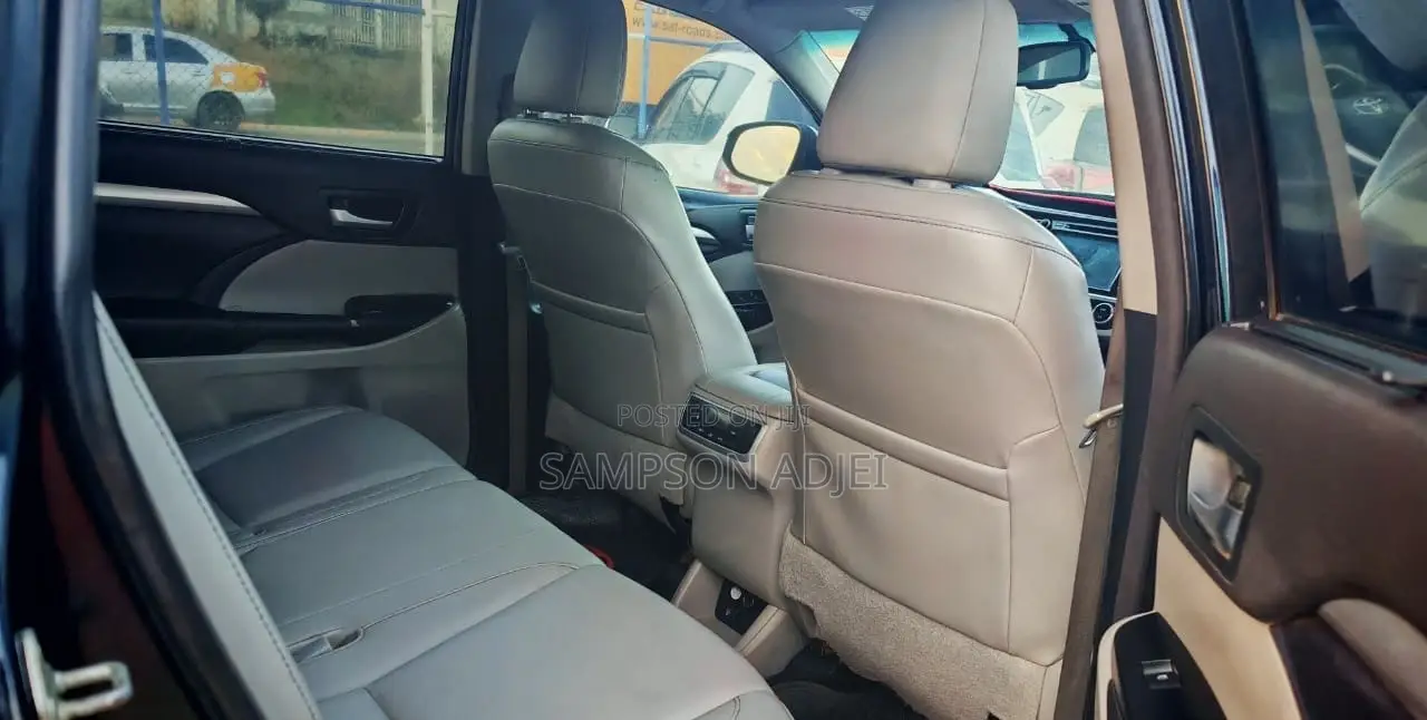 Toyota Highlander 2015 Black