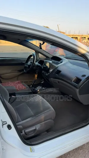 Honda Civic DX Sedan 2010 White