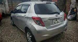 Toyota Vitz 2012 Silver