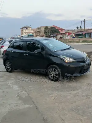 Toyota Vitz 1.3 FWD 5dr 2016 Black