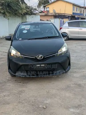 Toyota Vitz 1.3 FWD 5dr 2016 Black