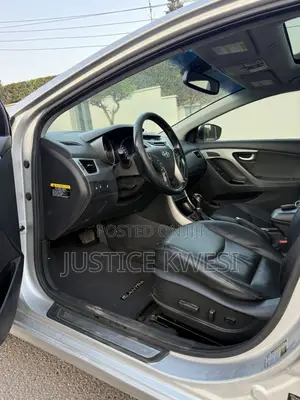 Hyundai Elantra Limited Sedan FWD (1.8L 4cyl 6A) 2013 Silver