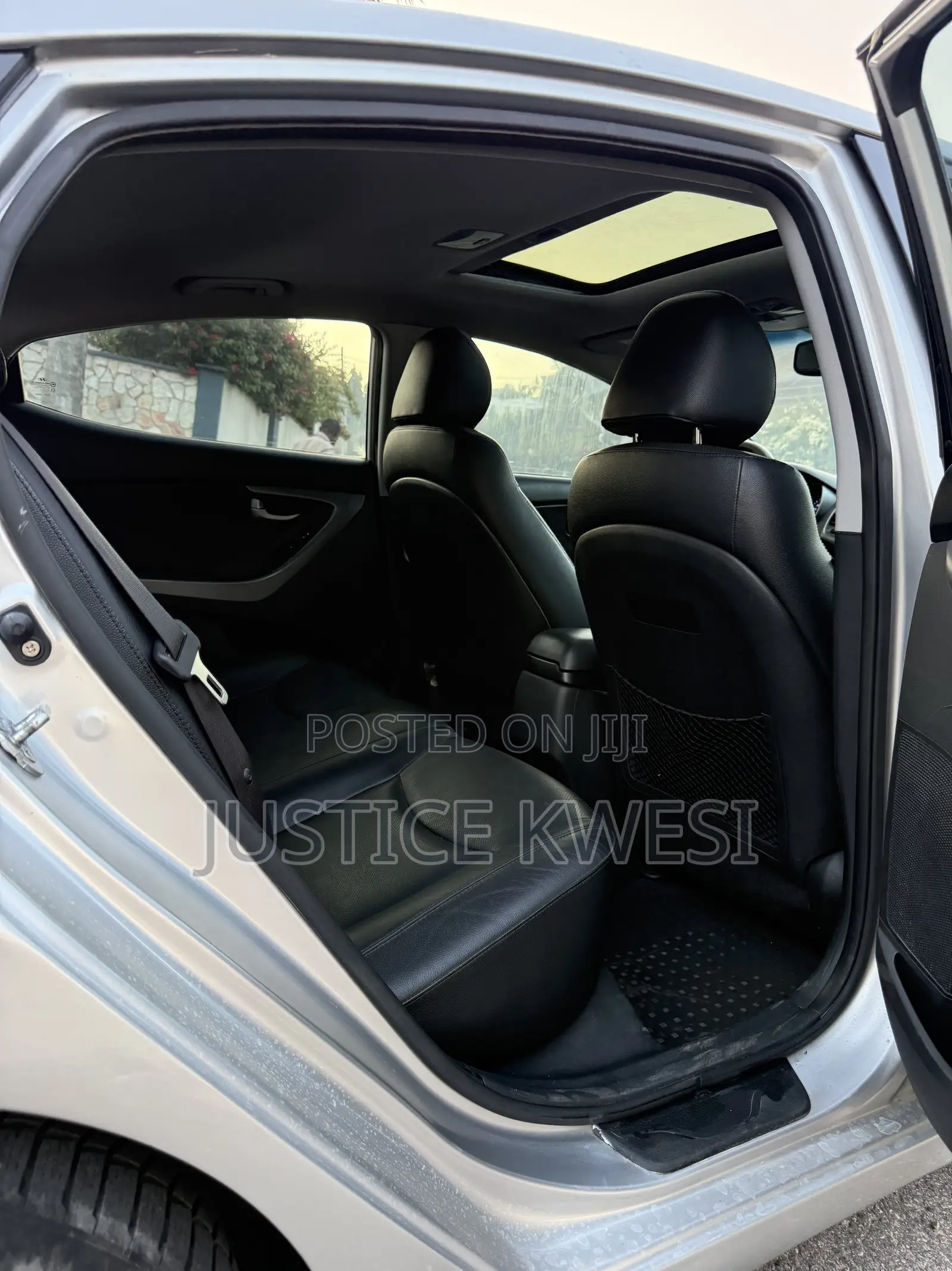 Hyundai Elantra Limited Sedan FWD (1.8L 4cyl 6A) 2013 Silver