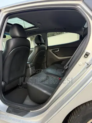 Hyundai Elantra Limited Sedan FWD (1.8L 4cyl 6A) 2013 Silver