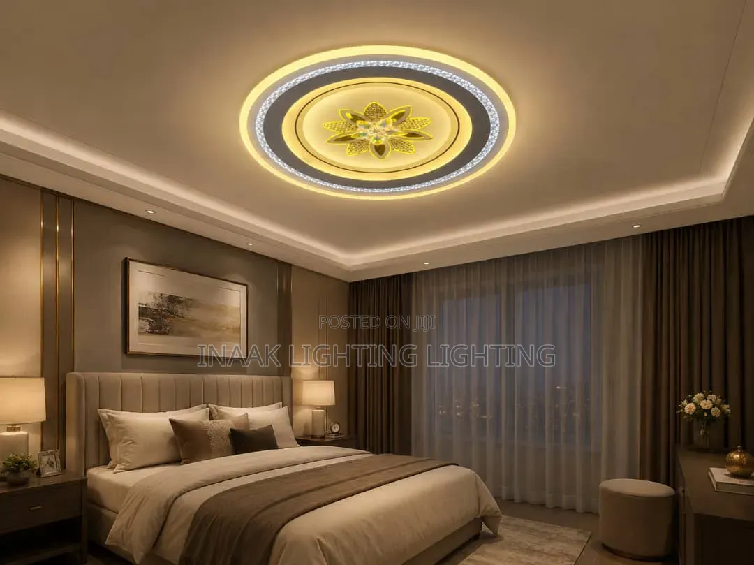 Luxury Flower Flush Ceiling Light - Round Gold