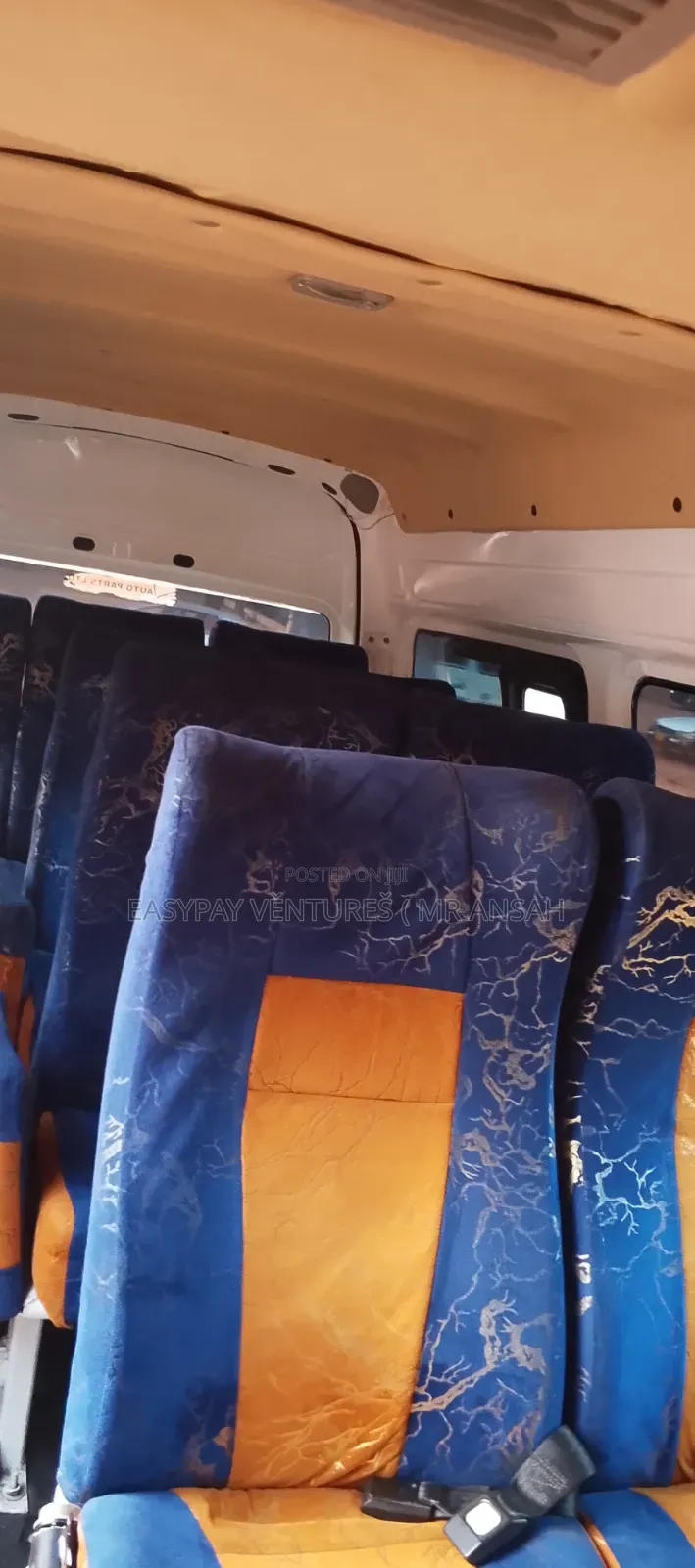Nissan Caravan (Urvan) 2015 Blue
