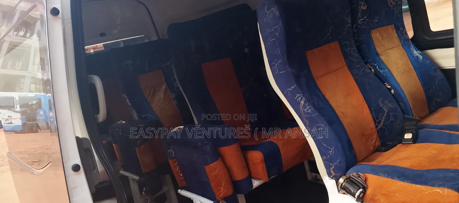 Nissan Caravan (Urvan) 2015 Blue