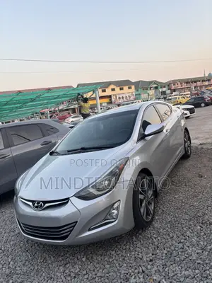 Hyundai Elantra Limited PZEV 4dr Sedan (1.8L 4cyl 6A) 2014 Silver