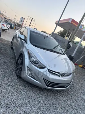 Hyundai Elantra Limited PZEV 4dr Sedan (1.8L 4cyl 6A) 2014 Silver