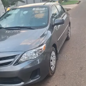 Toyota Corolla 2012 Gray
