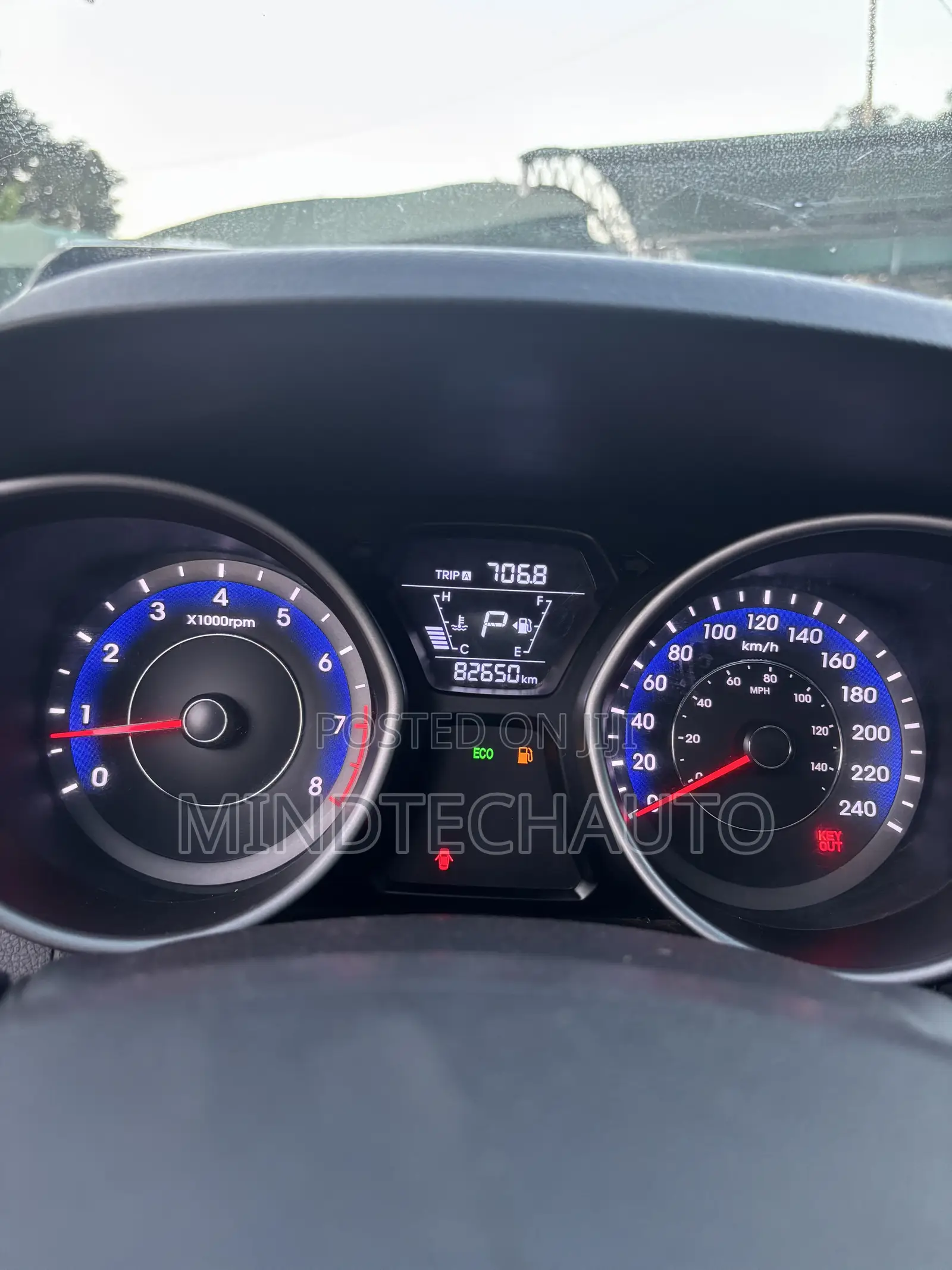 Hyundai Elantra Limited PZEV 4dr Sedan (1.8L 4cyl 6A) 2014 Silver