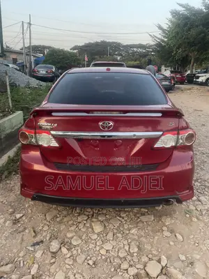 Toyota Corolla 2013 Red