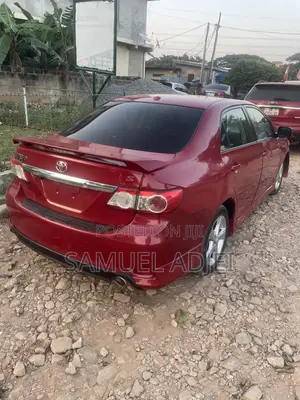 Toyota Corolla 2013 Red