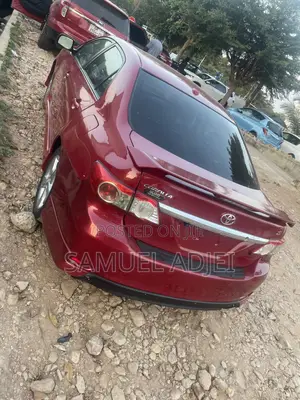 Toyota Corolla 2013 Red