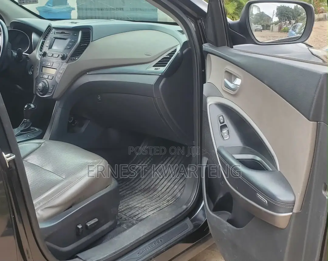 Hyundai Santa Fe 2015 Black